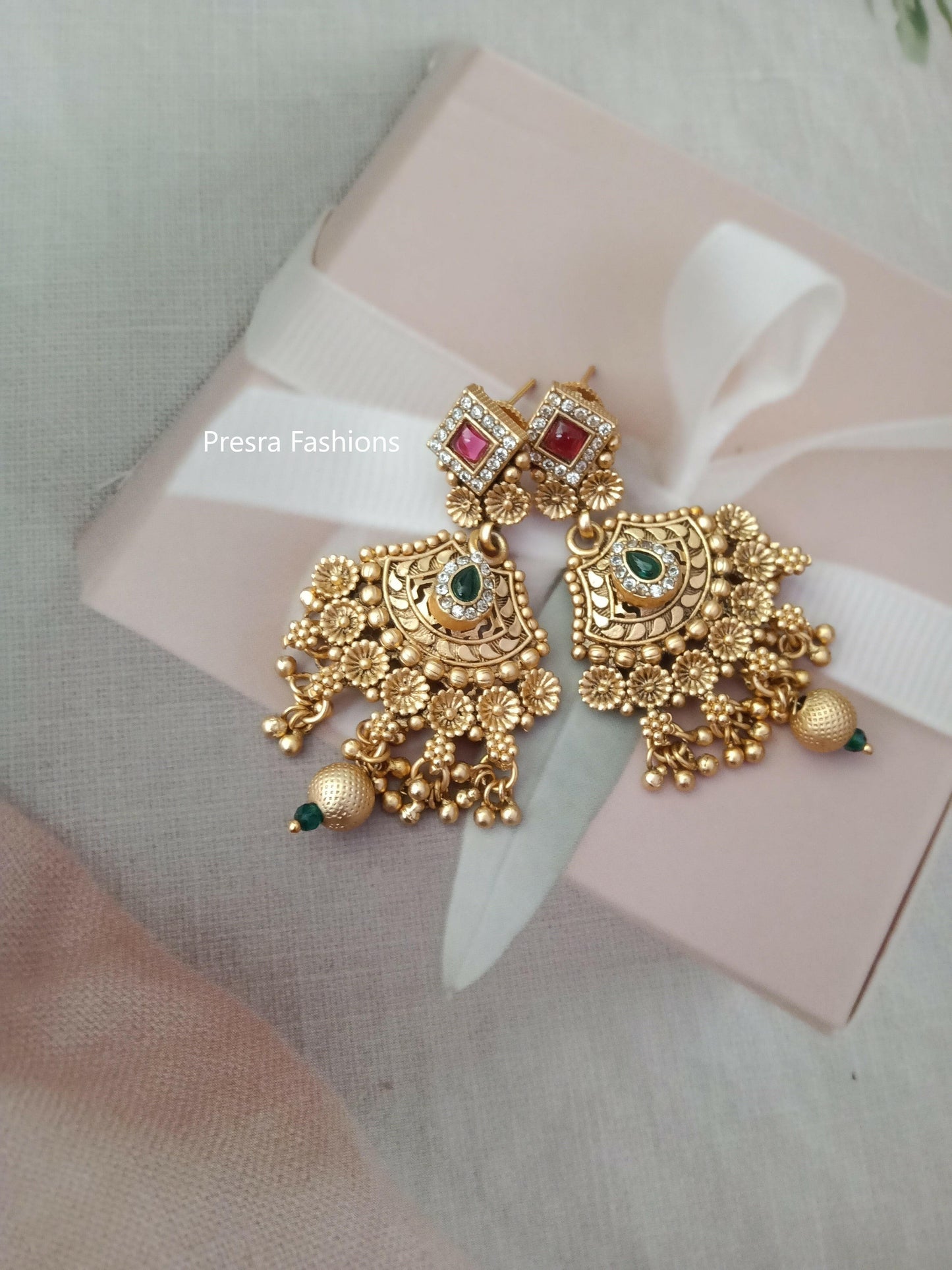 Traditional Rajwadi Haram H04.